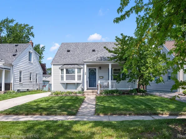 68 Highland Ave, Clawson, MI 48017