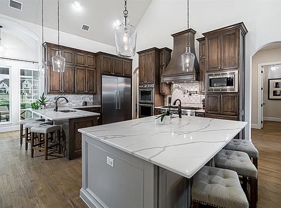 5th image of 1390 Bellagio Ct
