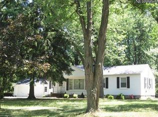 2591 River Rd, Willoughby Hills, OH 44094