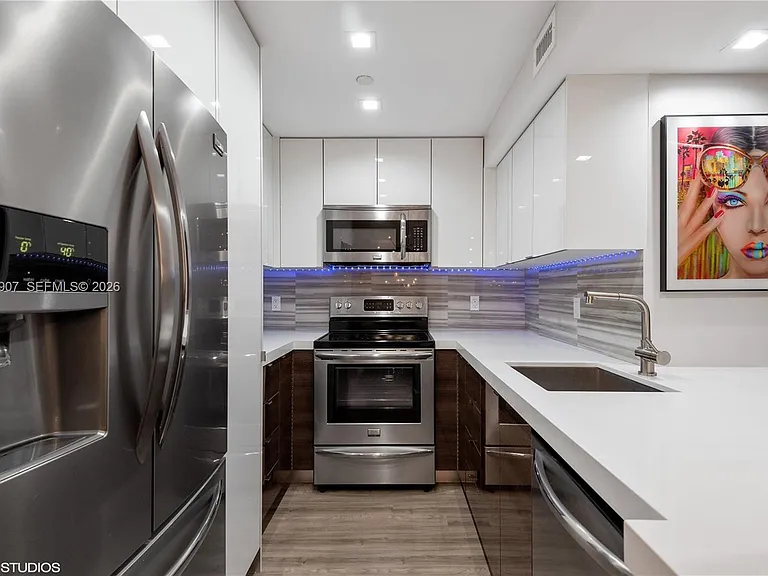 1200 West Ave #1005 — Photo 3