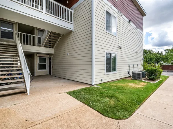 519 Parkway #102, College Station, TX 77840
