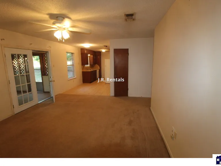 1903 Wayne St — Photo 14