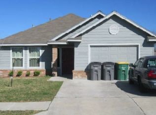 3304 Swan Dr, Victoria, TX 77901