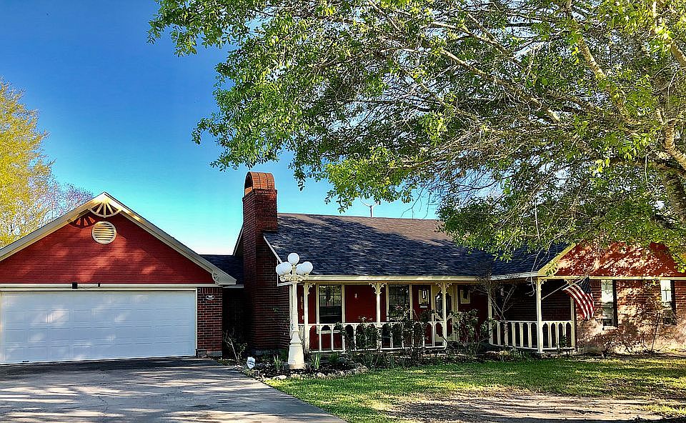 1st image of 109 Crawford Dr