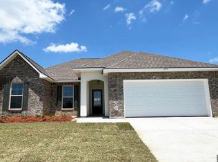 1553 Old Tucson Ave, Zachary, LA 70791