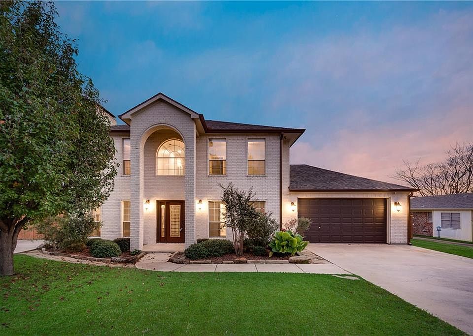 1st image of 105 Scenic Dr