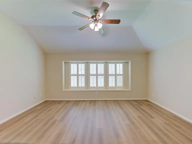 21930 Shady Heath Ln — Photo 33