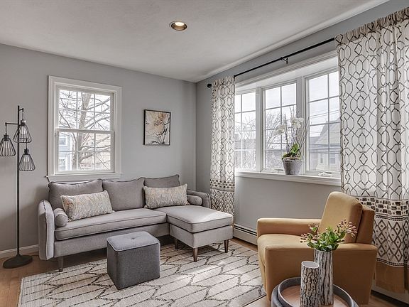 3rd image of 74 Essex St