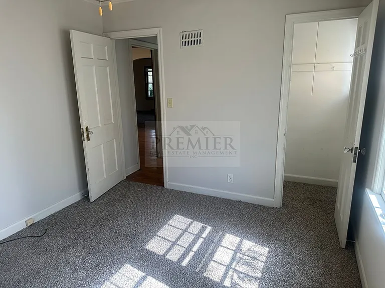 6328 College Ave — Photo 16