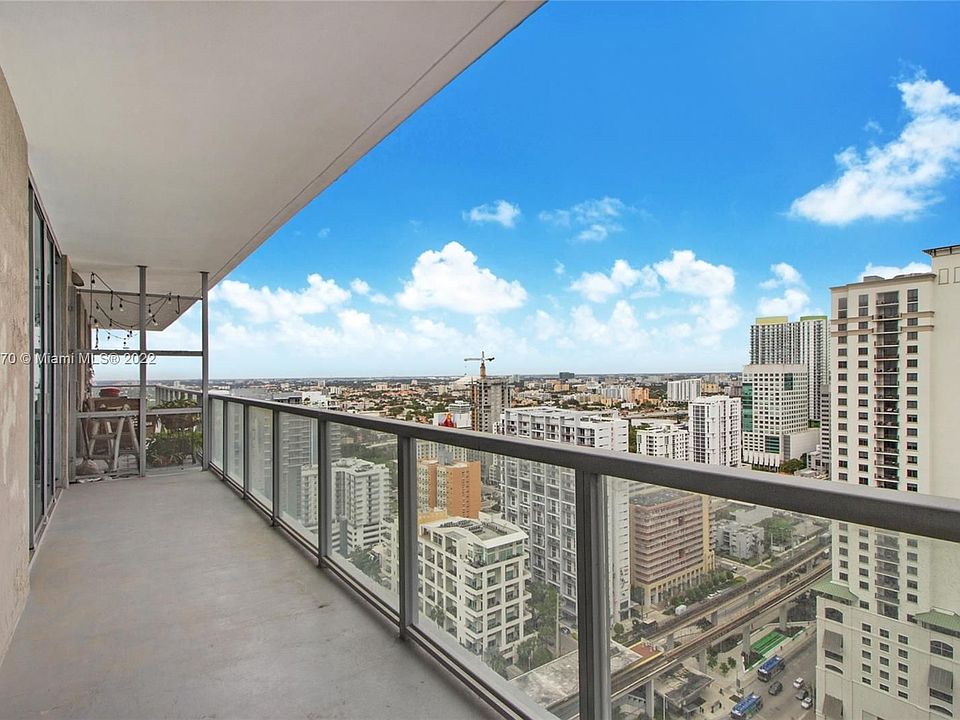 1st image of 1111 SW 1st Ave APT 3224