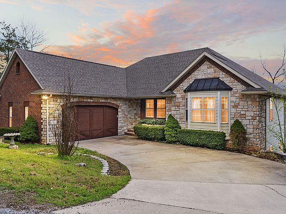 2nd image of 340 West Rockford Drive