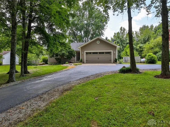 3929 Wilmington Rd, Lebanon, OH 45036