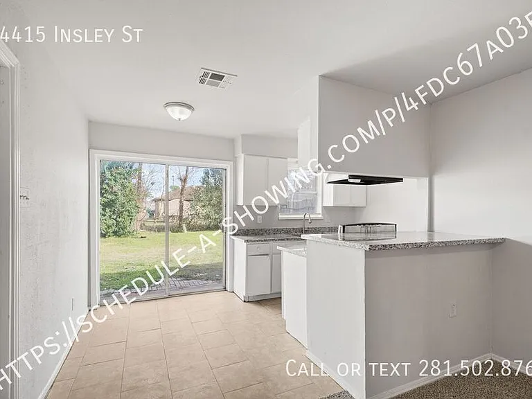 14415 Insley St — Photo 2