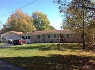 22 N Shamrock Rd, Hartford City, IN 47348