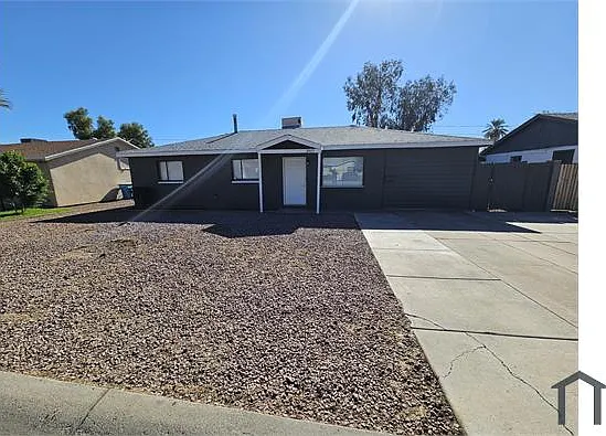 2917 W Rancho Dr