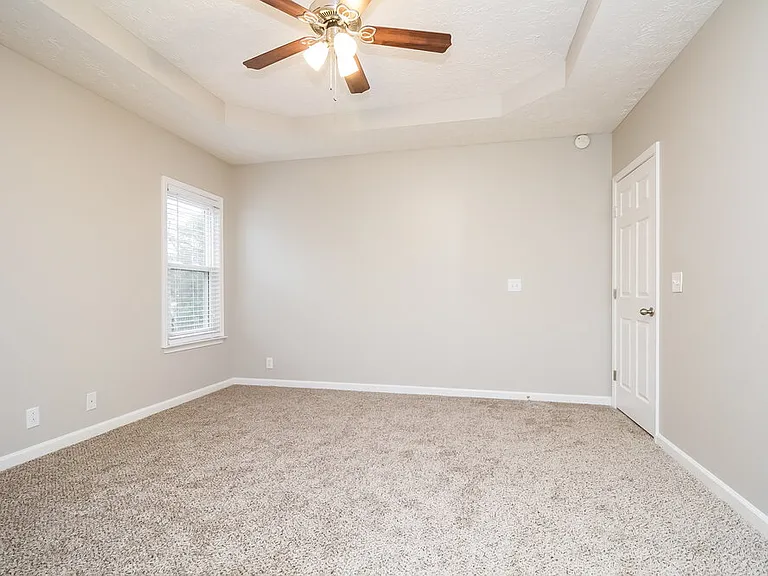 2913 Waywood Dr — Photo 10