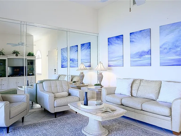 613 Beachwalk Cir #J — Photo 7