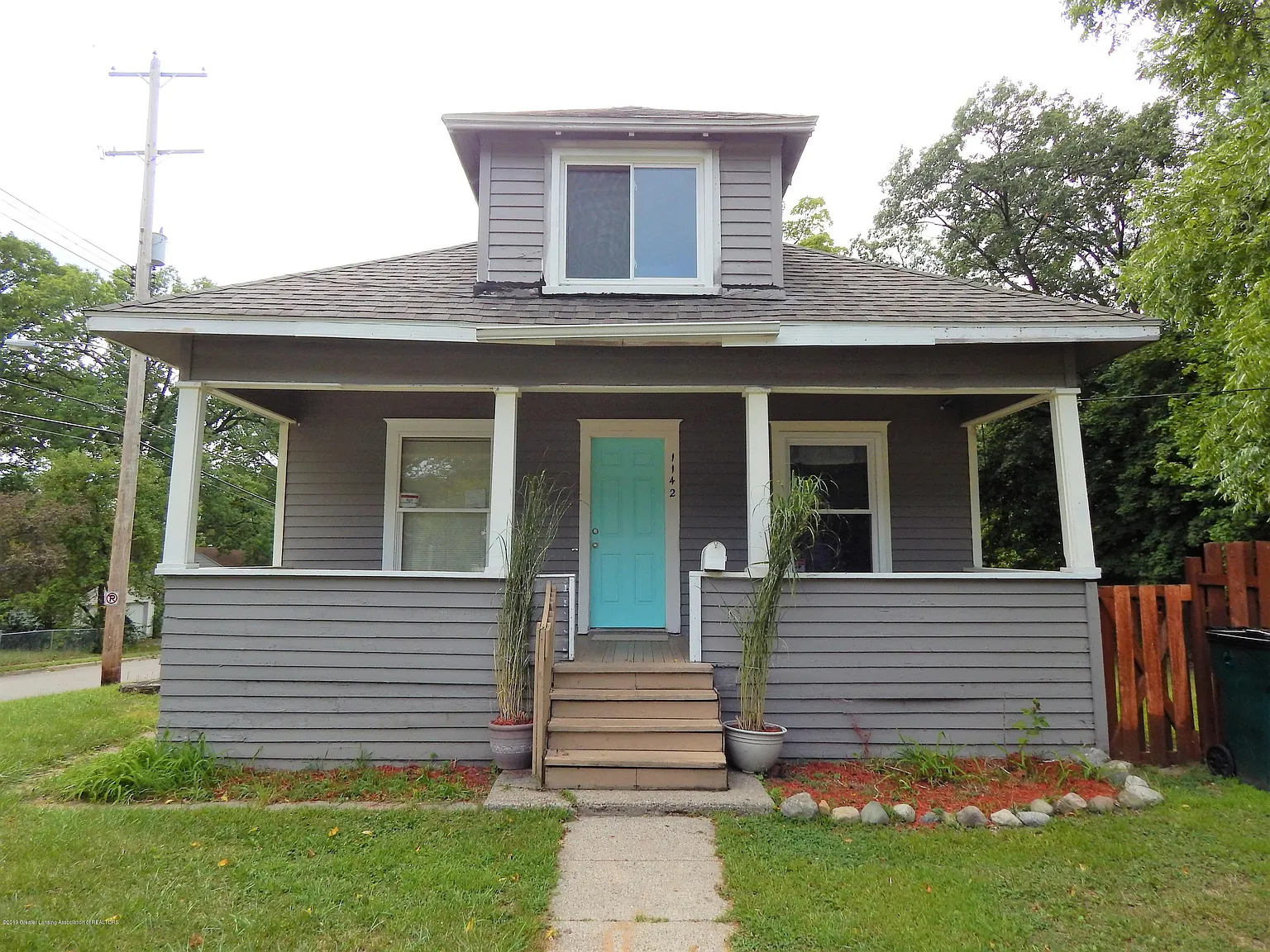 1142 Dakin St photo 1