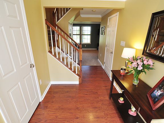2nd image of 342 Larose Dr