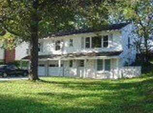 9530 Grandview St, Overland Park, KS 66212