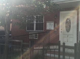 8022 59th St APT 2, Glendale, NY 11385