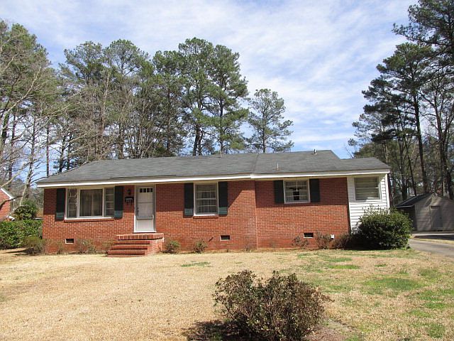 1st image of 821 Cedarbrook Dr