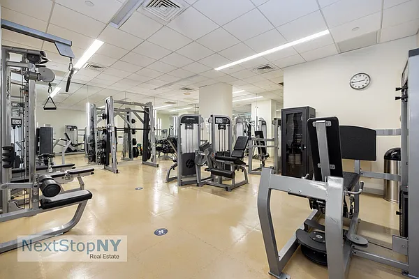 Rented by NextStopNY | media 36