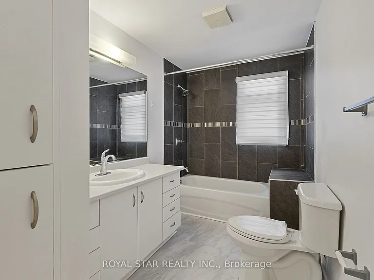 10 Delong Dr — Photo 32