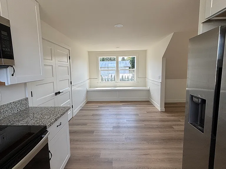 5021 NE 137th Ave #A — Photo 4