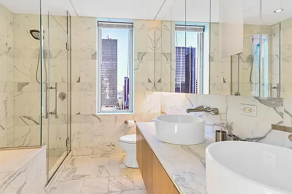 Rented by BARNES New York | media 22