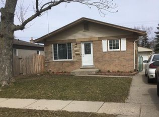 19623 Williamson St, Clinton Township, MI 48035