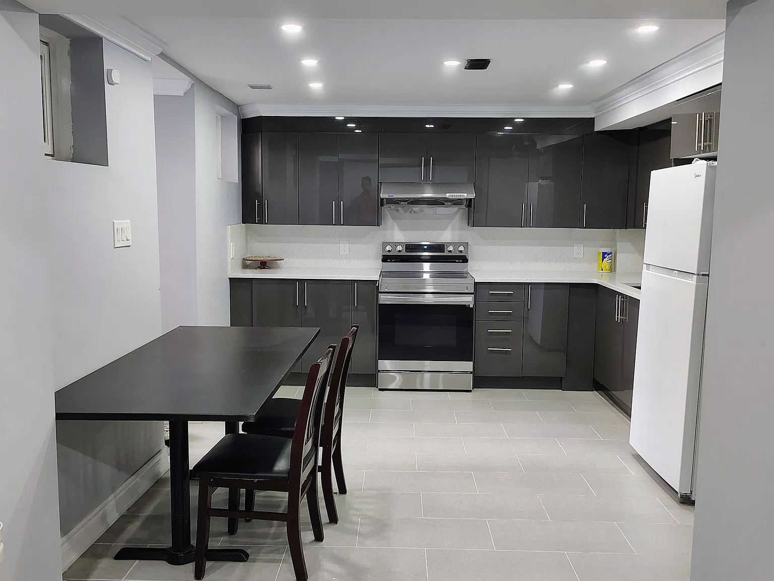 2 bed, $1,699 — Photo 2