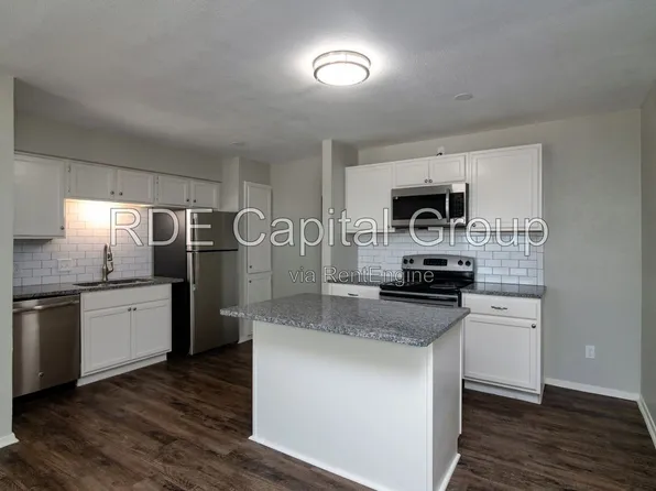 8045 W Elizabeth Ln APT 222, Fort Worth, TX 76116