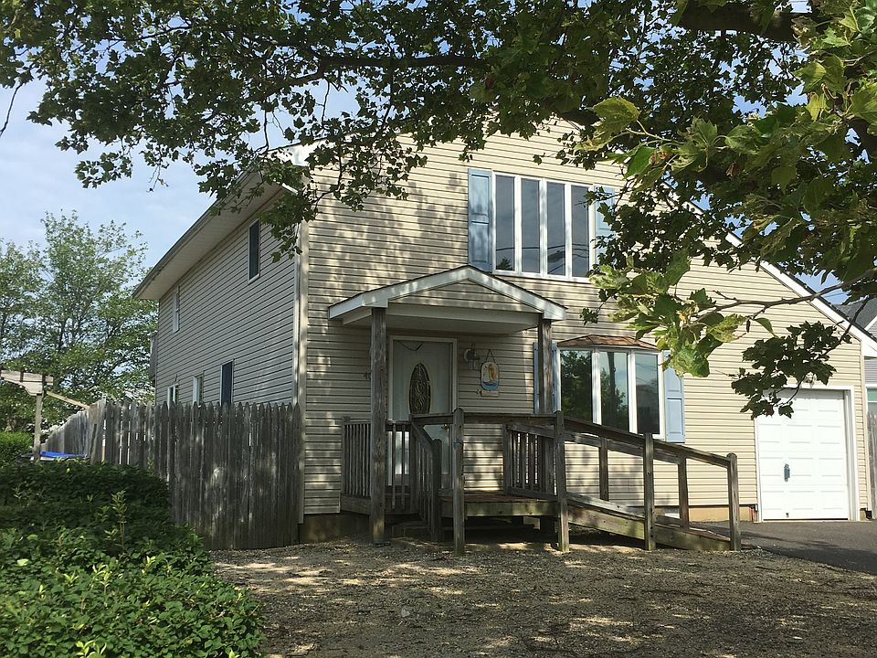 1st image of 40 Osprey Dr