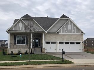 3182 Bradfield Dr, Nolensville, TN 37135