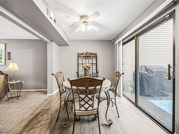 3rd image of 4449 Cushing Ln