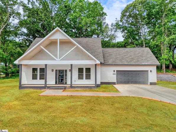 208 Pinehaven St, Laurens, SC 29360