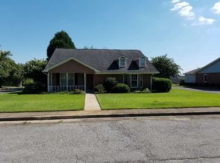 301 Williamsburg Ave, Warner Robins, GA 31088
