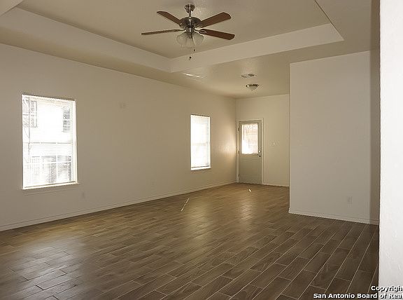 4th image of 3014 Navajo St