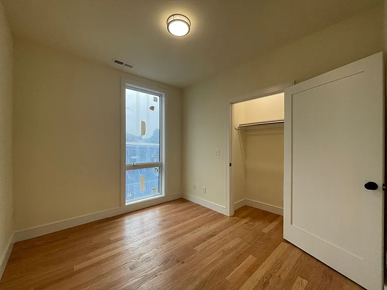 64 Cameron St #1A — Photo 7