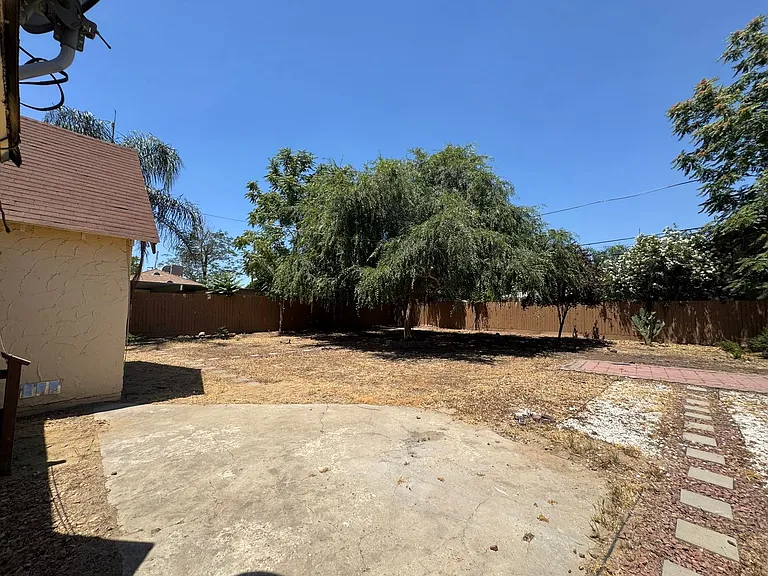 4789 E Hedges Ave — Photo 26