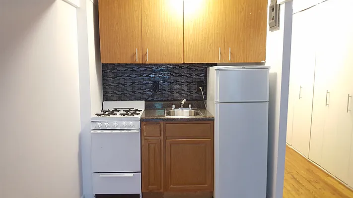 Rented by Susan J. Conaway, LREB | media 19