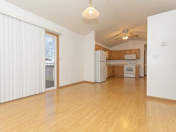 5th image of 710 S 5th St