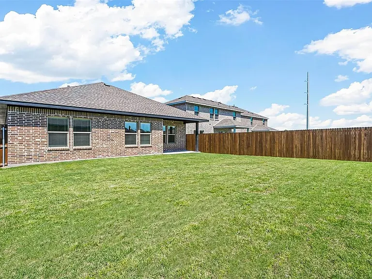 2526 Broken Bow Dr — Photo 18