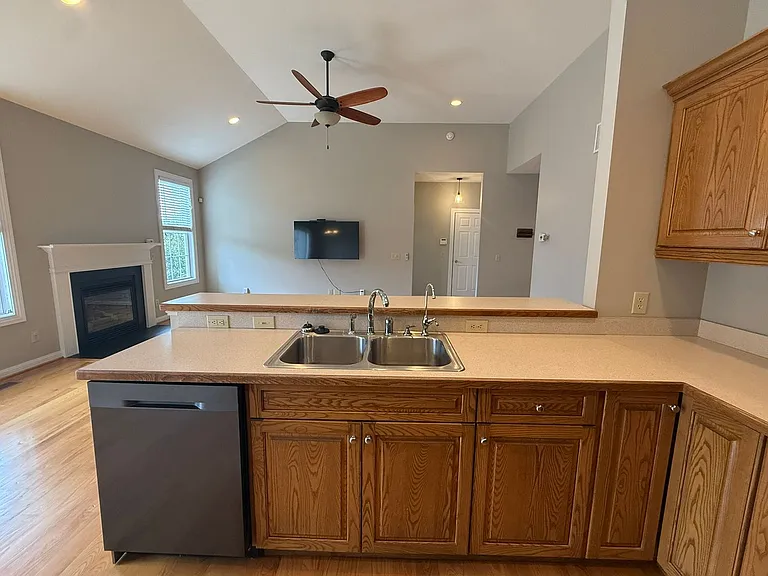 51 Cambridge Cir — Photo 17