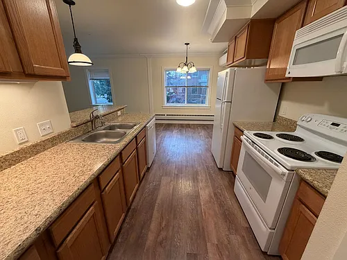 23 Yellowstone Ave Photo 1