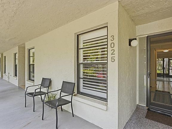 5th image of 3025 QUAIL HOLLOW #17