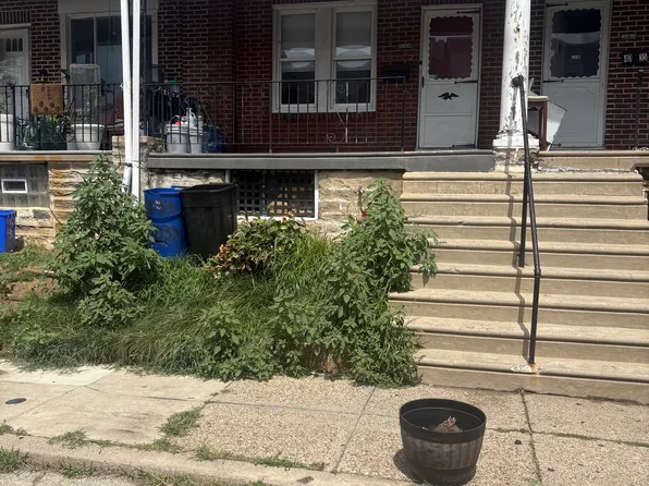 4033 Creston St, Philadelphia, PA 19135