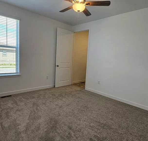 4664 Windmill Dr — Photo 4