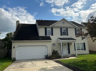 824 Thimbleby Dr, Newport News, VA 23608